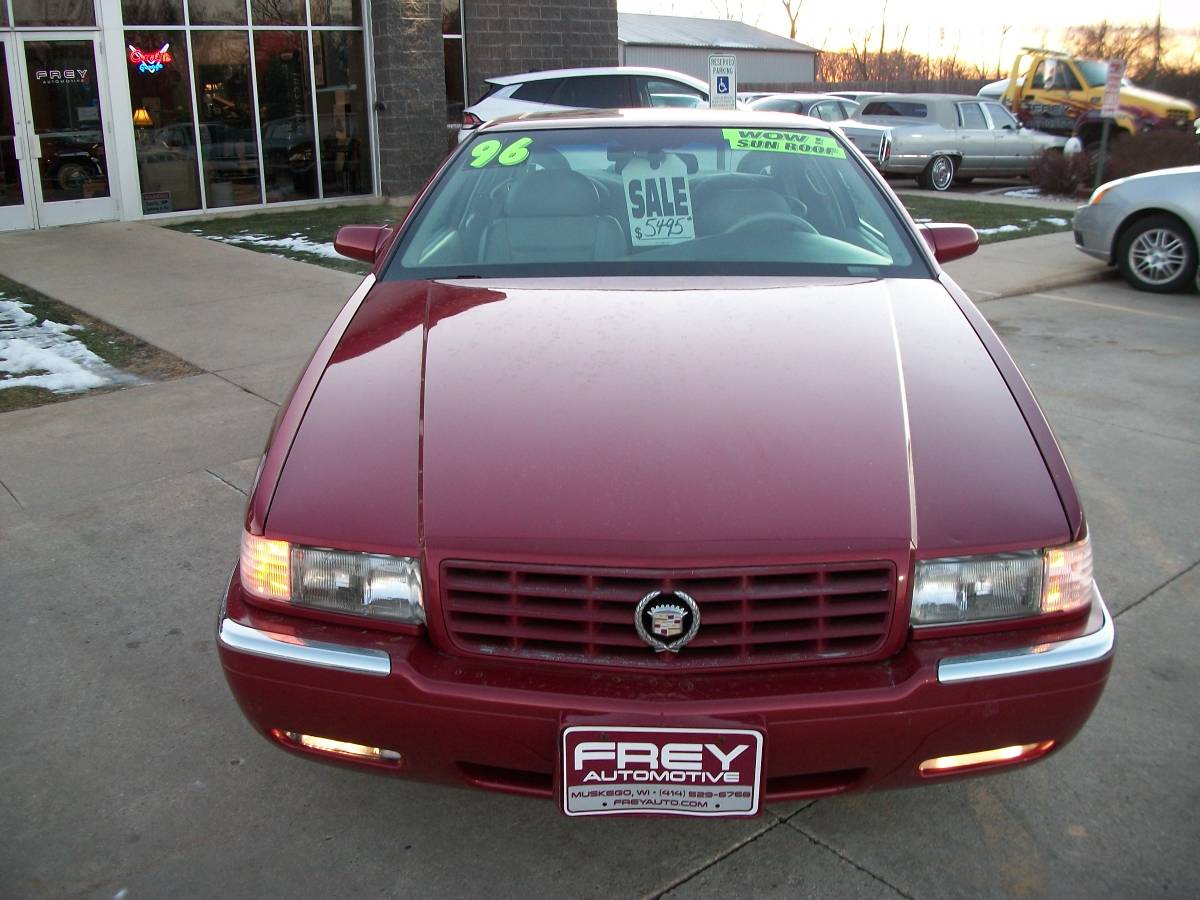 Cadillac-eldorado-etc-1996-red-1