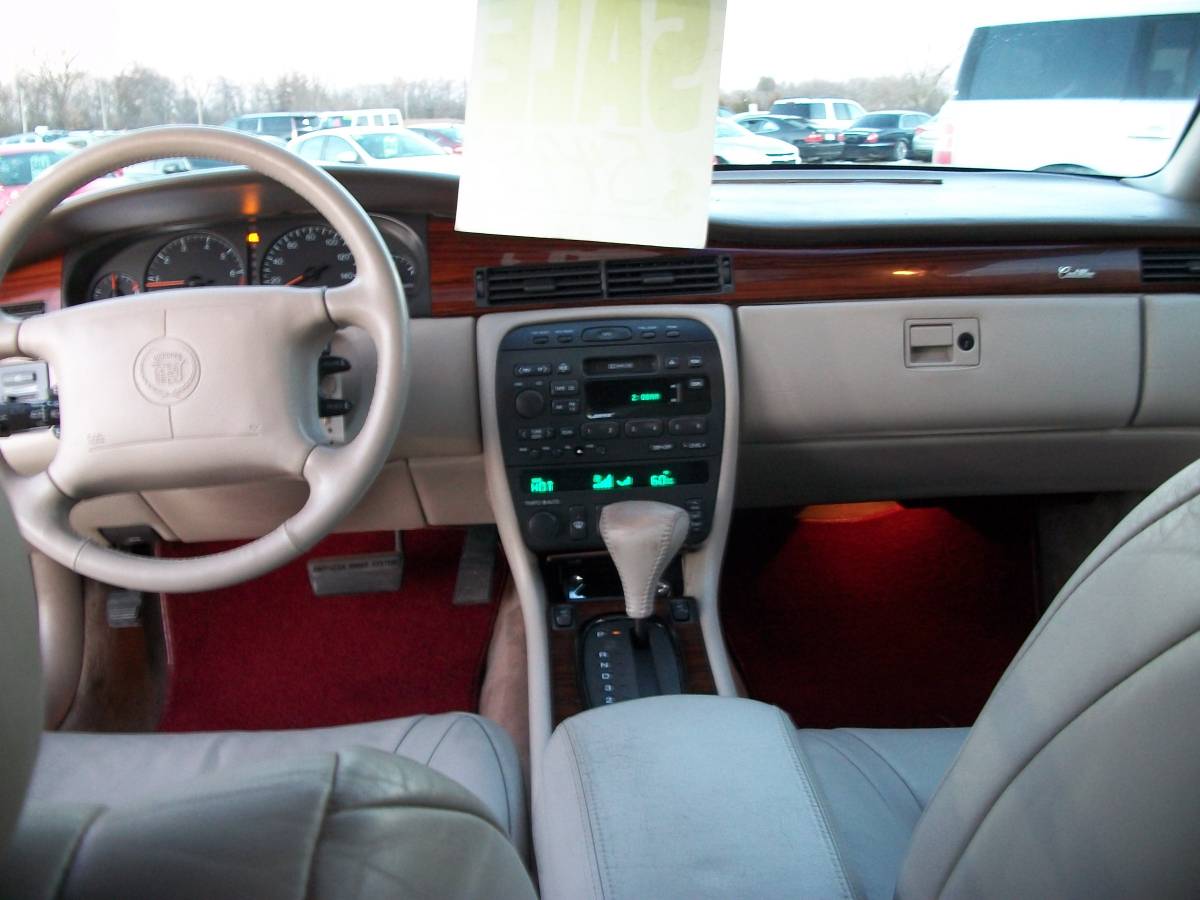 Cadillac-eldorado-etc-1996-red-11