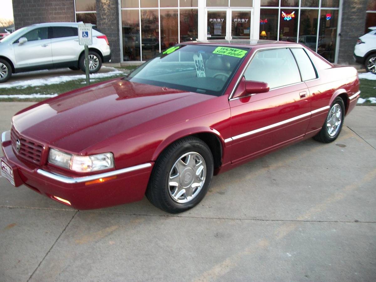 Cadillac-eldorado-etc-1996-red-17