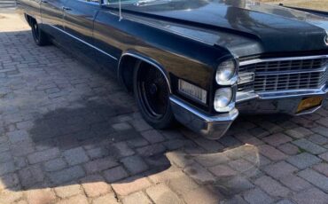 Cadillac-fleetwood-1966-black-4