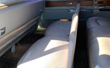 Cadillac-fleetwood-1966-black-6