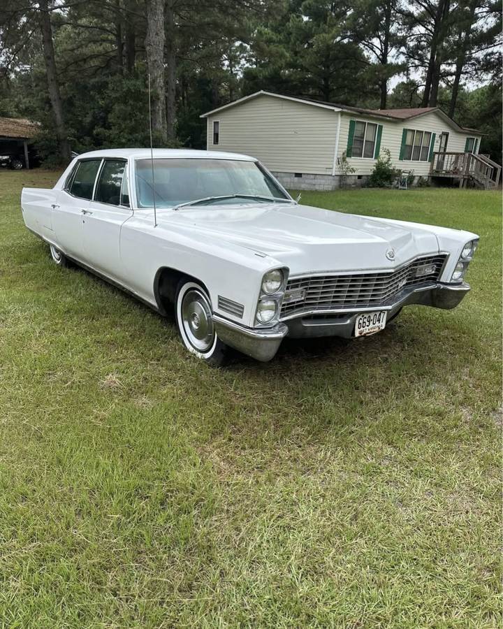 Cadillac-fleetwood-1967-1