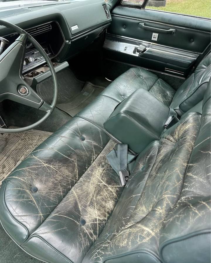 Cadillac-fleetwood-1967-4