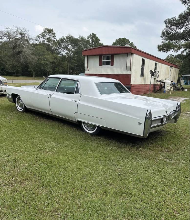 Cadillac-fleetwood-1967-6