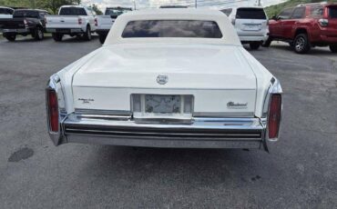 Cadillac-fleetwood-1985-white-2