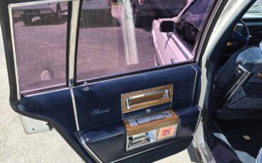 Cadillac-fleetwood-1985-white-6