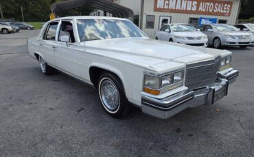 Cadillac-fleetwood-1985-white-9