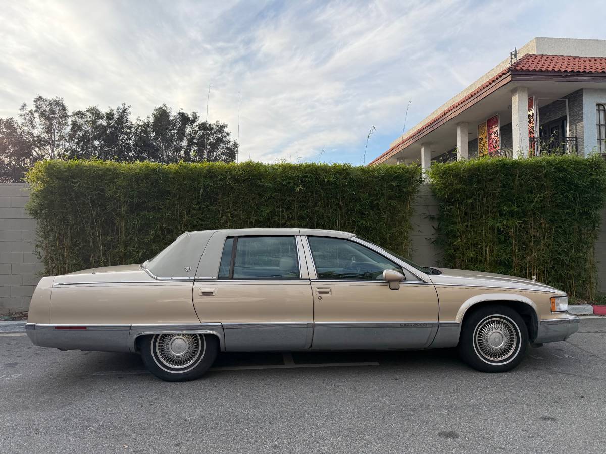 Cadillac-fleetwood-1994-7