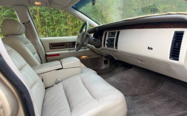 Cadillac-fleetwood-1994-8