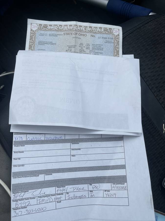 Cadillac-fleetwood-brougham-1978-green-19