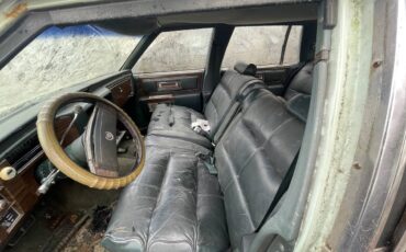 Cadillac-fleetwood-brougham-1978-green-4