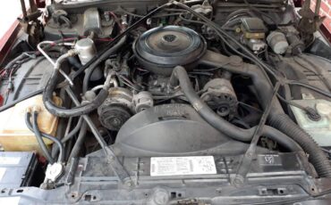 Cadillac-fleetwood-brougham-1990-2