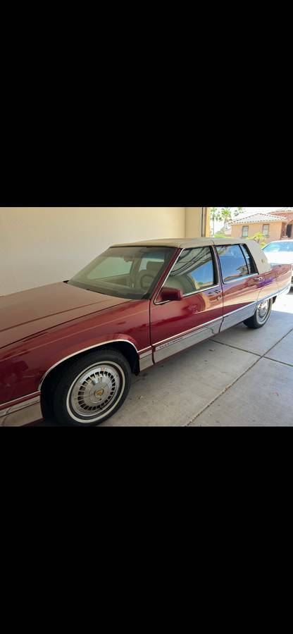 Cadillac-fleetwood-brougham-1992-1