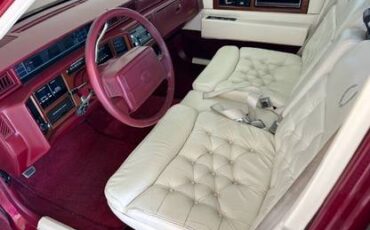 Cadillac-fleetwood-brougham-1992-12