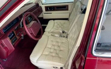 Cadillac-fleetwood-brougham-1992-13