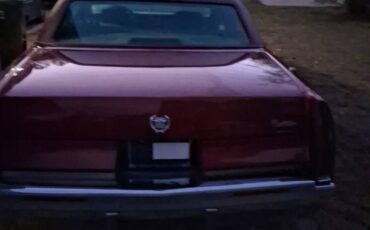 Cadillac-fleetwood-brougham-1996-1