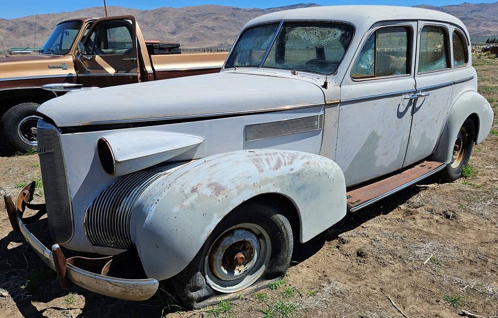 Cadillac-lasalle-1939-black-1