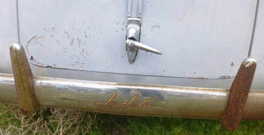 Cadillac-lasalle-1939-black-4