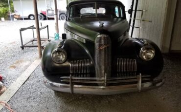 Cadillac-lasalle-series-52-1940-black-2