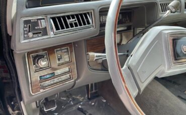 Cadillac-san-remo-coupe-1977-black-172