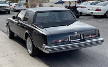 Cadillac-san-remo-coupe-1977-black-235
