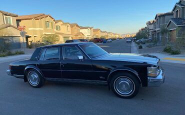 Cadillac-sedan-deville-1976-black-2