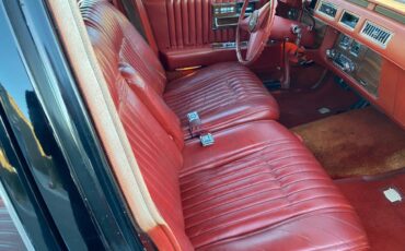 Cadillac-sedan-deville-1976-black-9