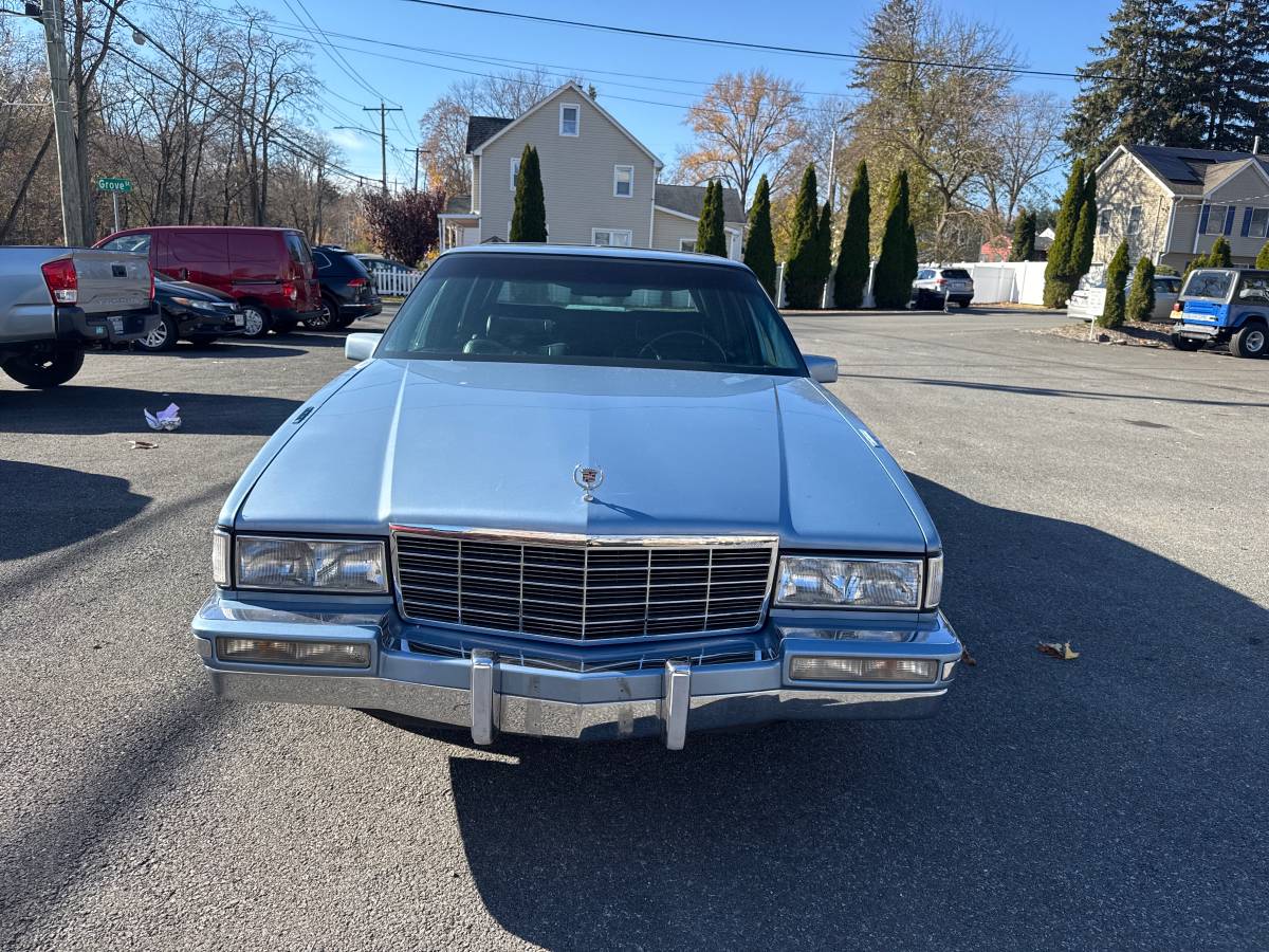 Cadillac-sedan-deville-1991-blue-1