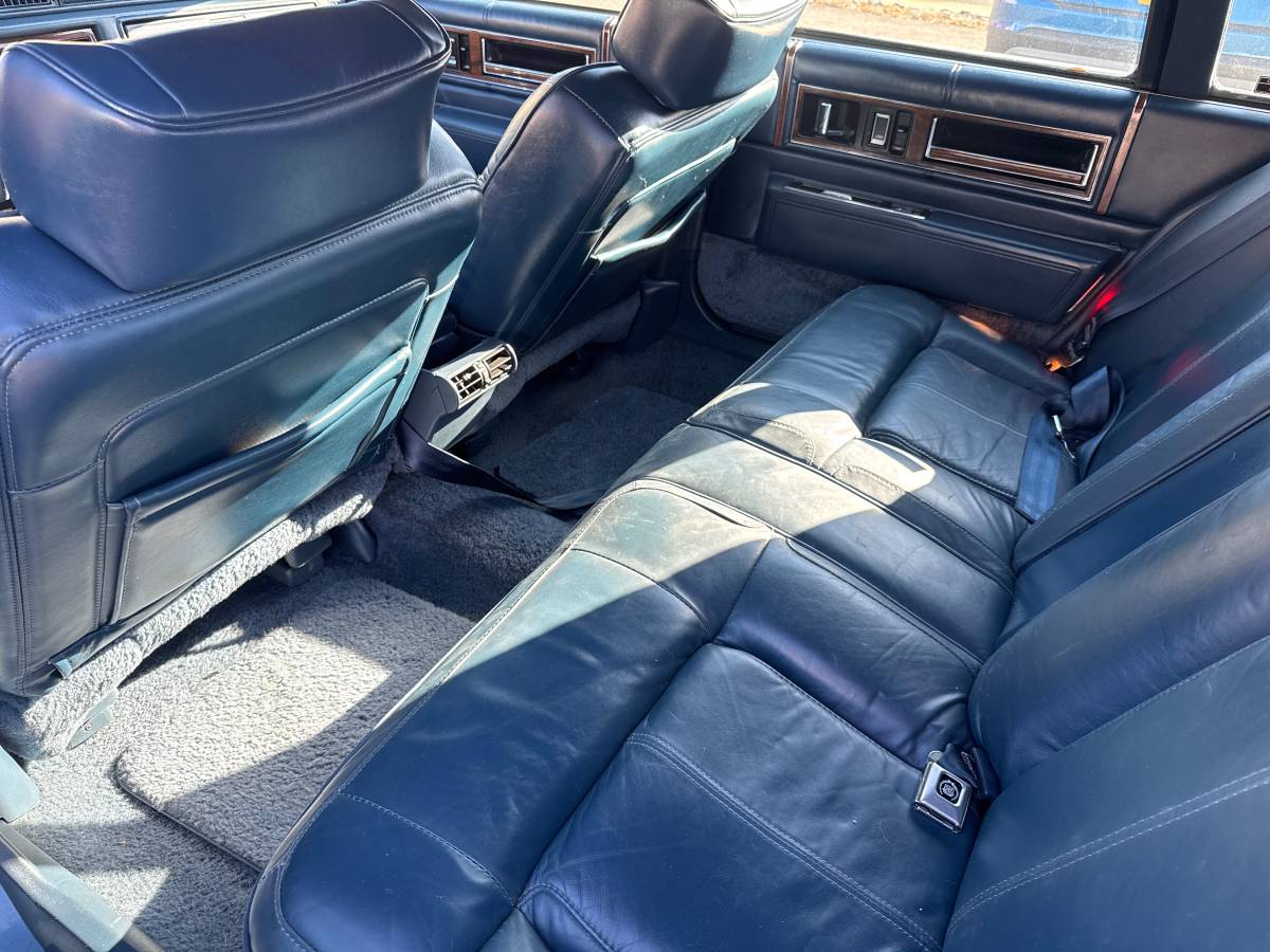 Cadillac-sedan-deville-1991-blue-11