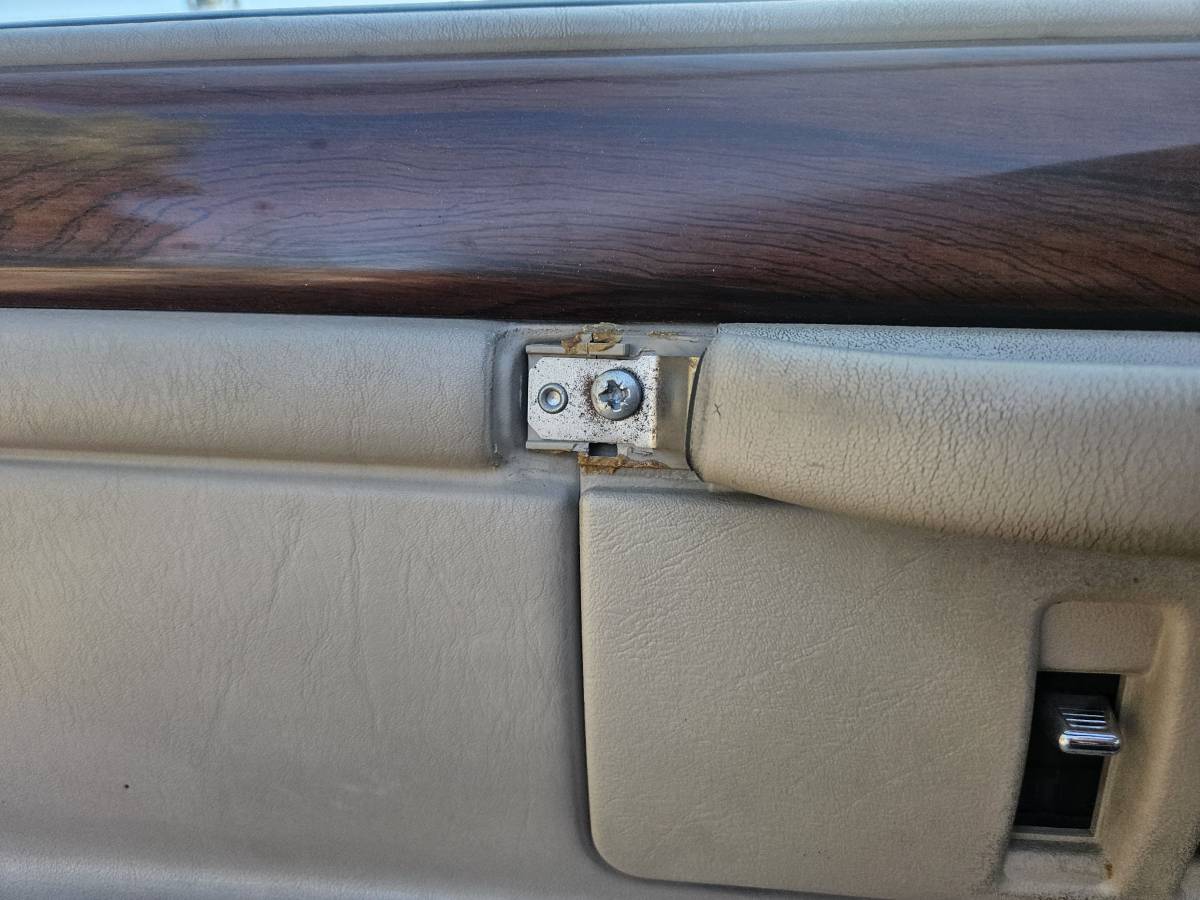 Cadillac-sedan-deville-1994-brown-20