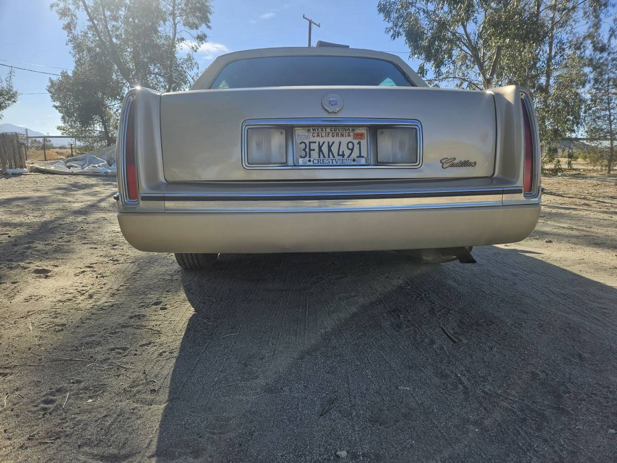 Cadillac-sedan-deville-1994-brown-3