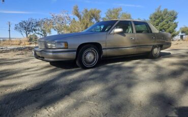 Cadillac-sedan-deville-1994-brown