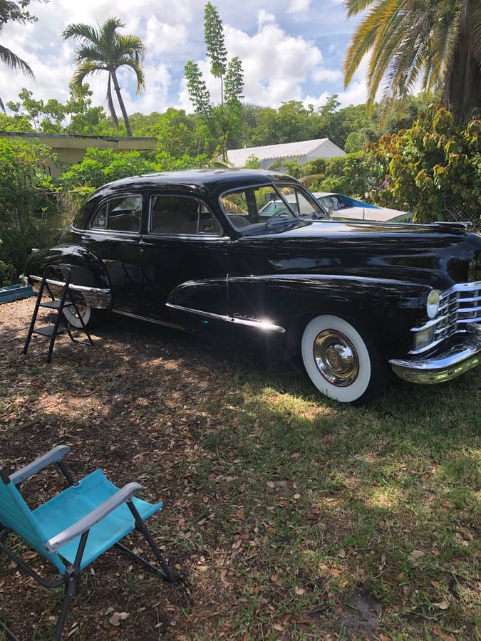 Cadillac-series-62-1947-black-1