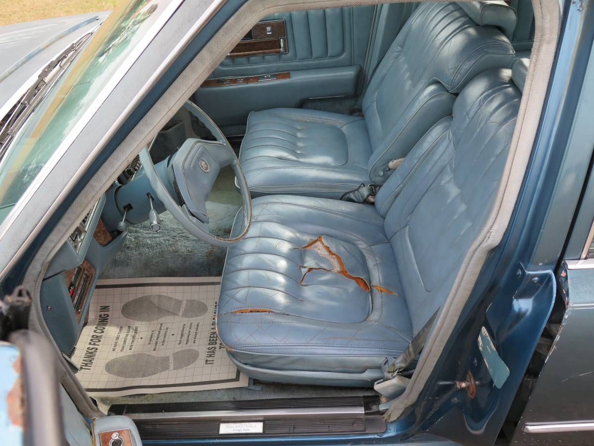 Cadillac-seville-1979-green-10