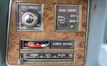 Cadillac-seville-1979-green-17