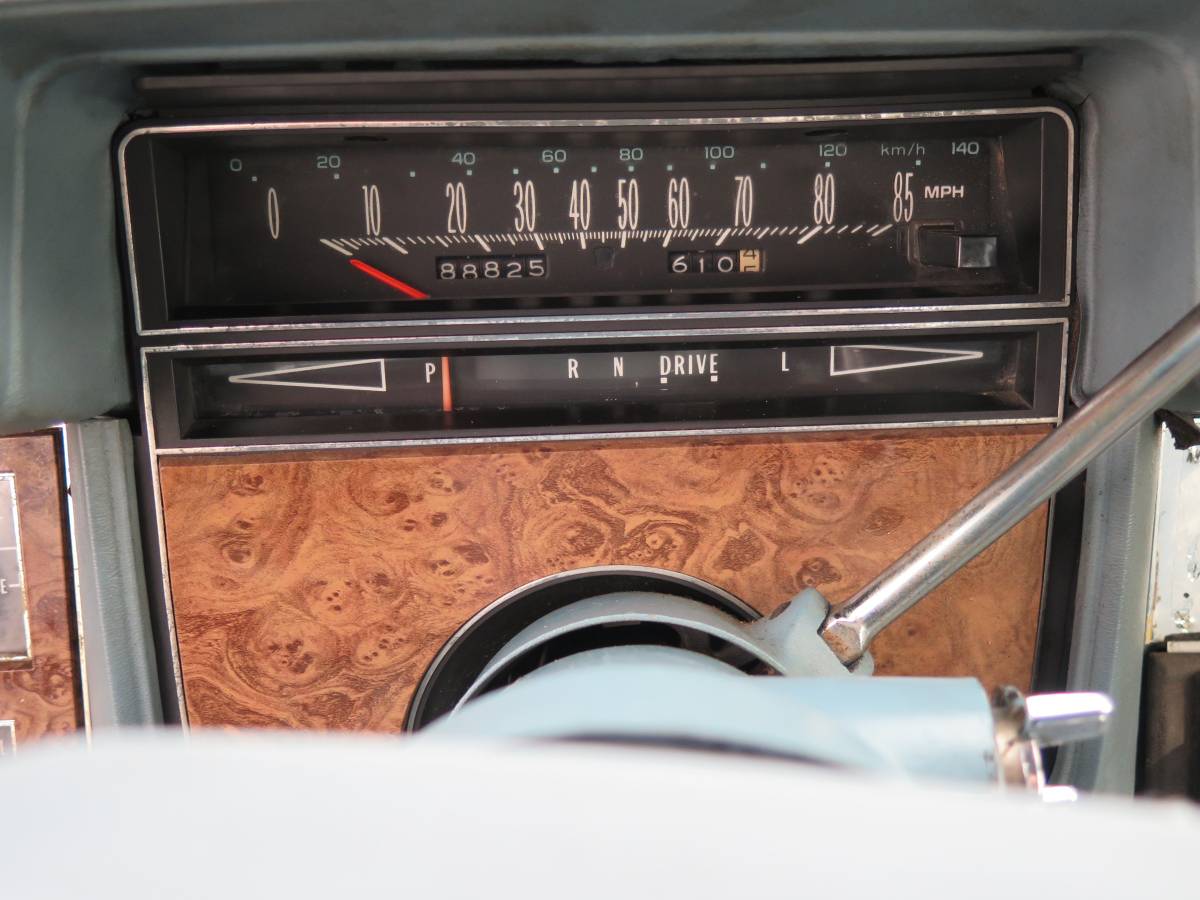 Cadillac-seville-1979-green-18