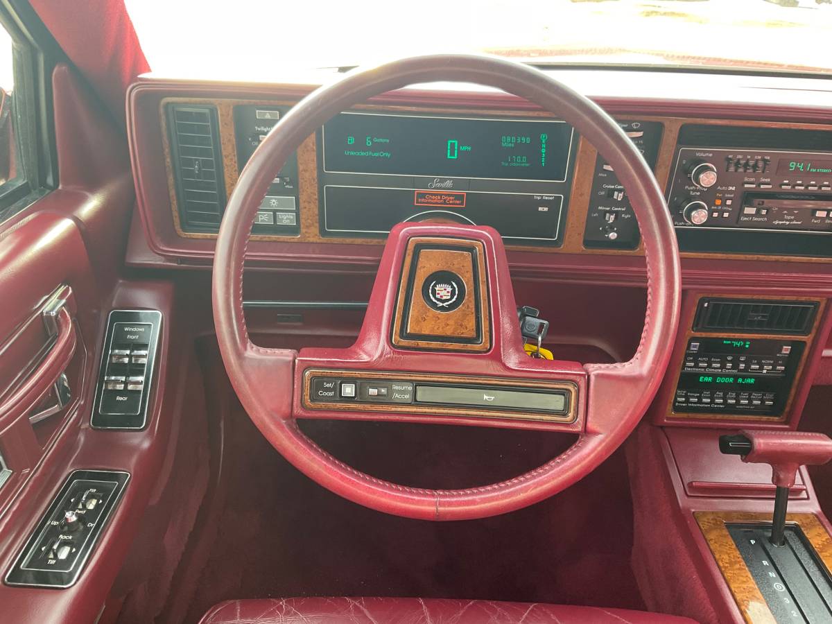 Cadillac-seville-1989-red-2