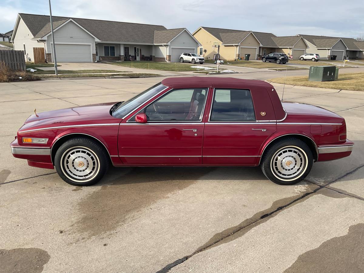 Cadillac-seville-1989-red-5