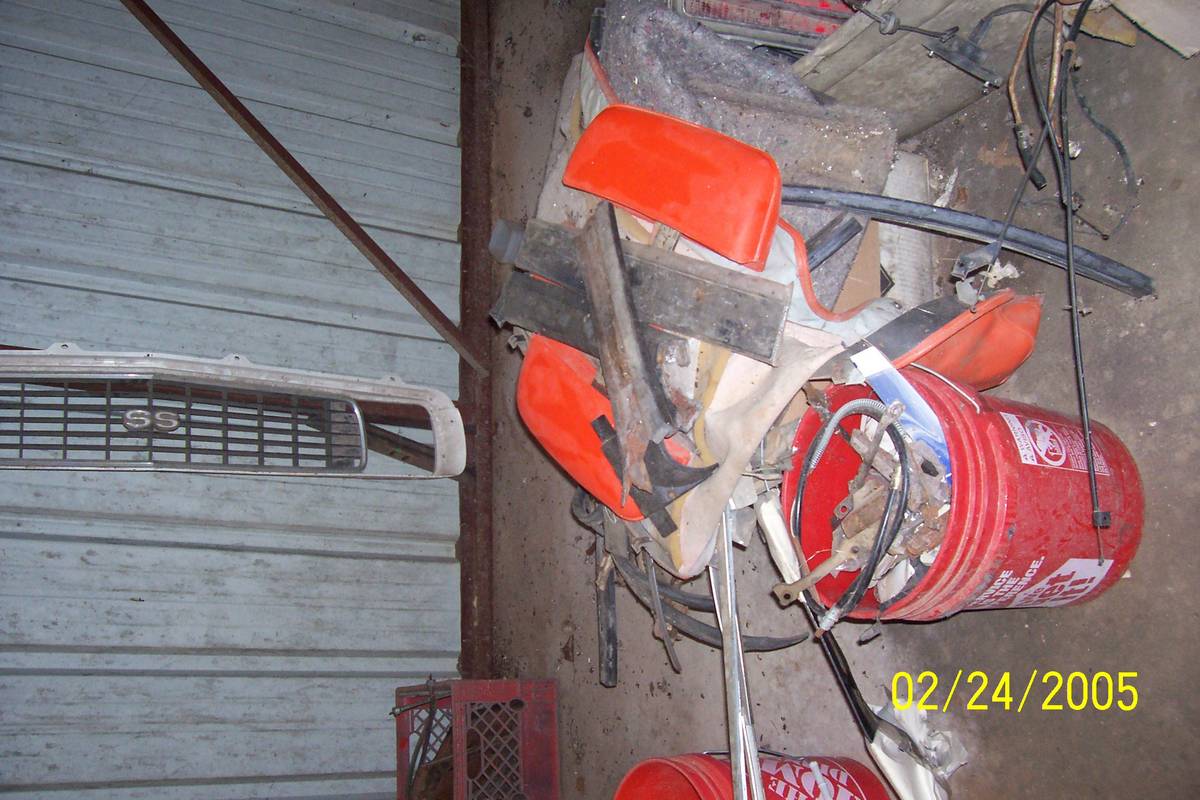 Camaro-1969-white-11