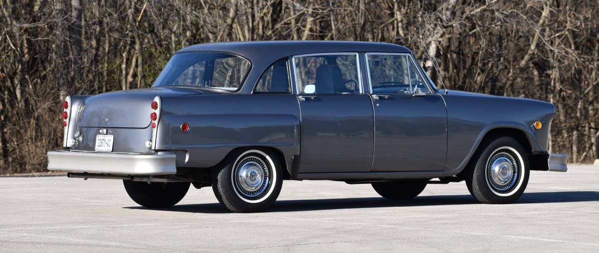 Checker-motors-corporation-1978-silver-14