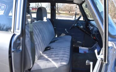 Checker-motors-corporation-1978-silver-22