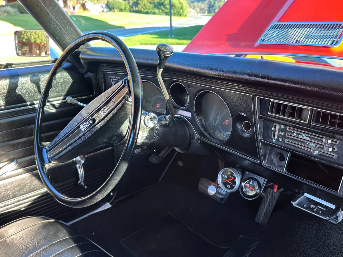 Chevelle-1969-orange-16