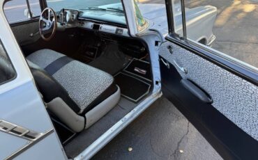 Chevrolet-150-2-dr-wagon-1957-grey-16