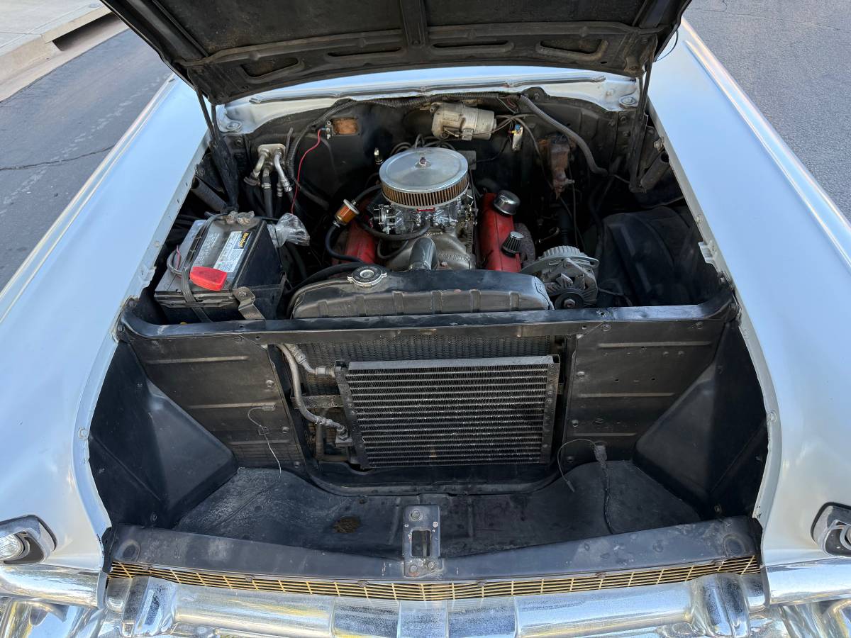 Chevrolet-150-2-dr-wagon-1957-grey-18