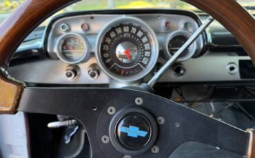 Chevrolet-150-2-dr-wagon-1957-grey-22