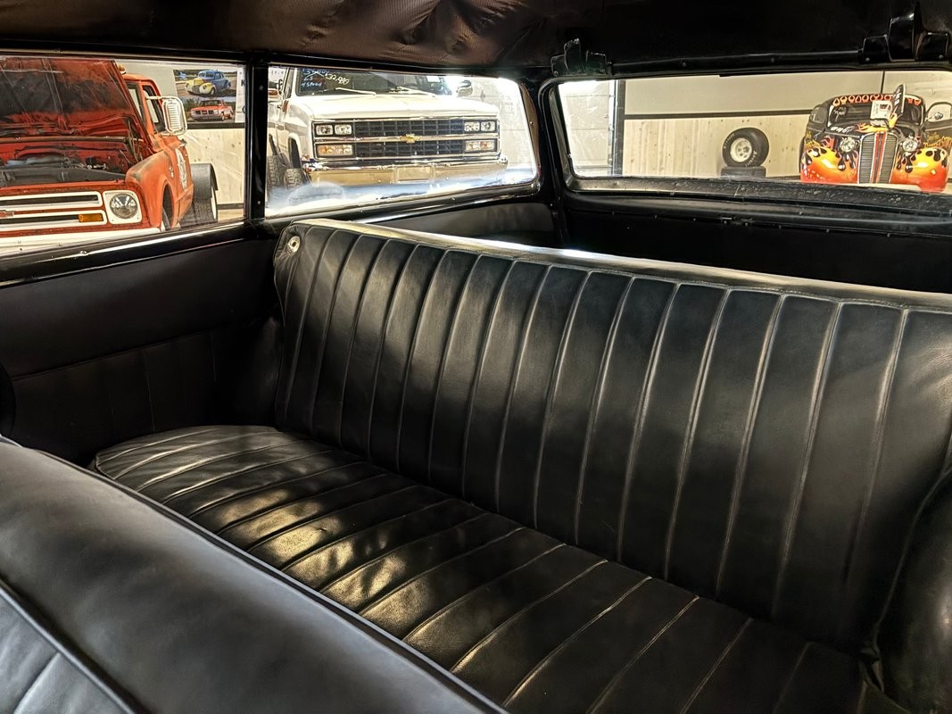 Chevrolet-150-Handyman-Wagon-1957-Station-Wagon-14