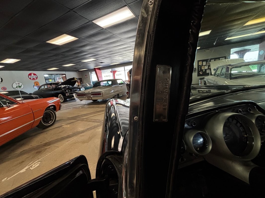 Chevrolet-150-Handyman-Wagon-1957-Station-Wagon-19