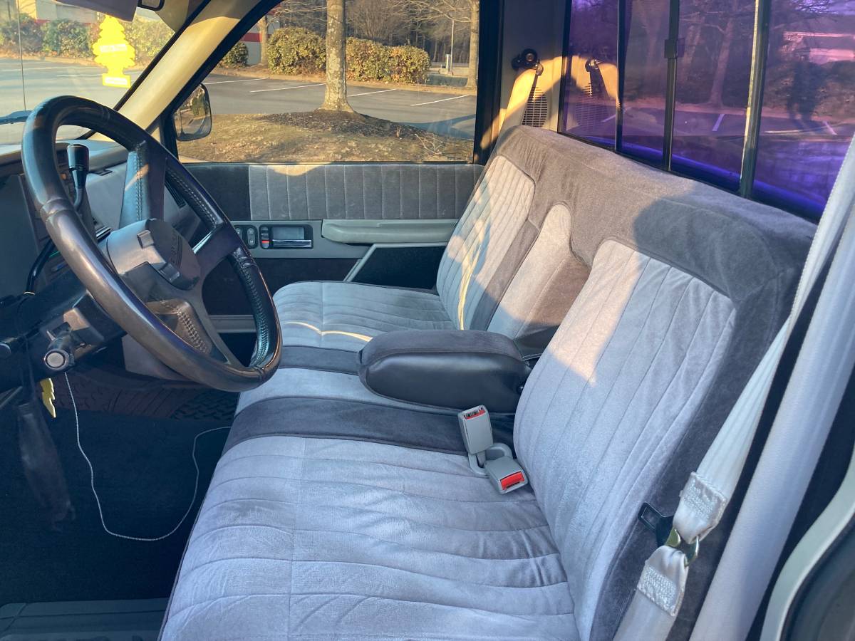 Chevrolet-1500-silverado-1991-grey-3