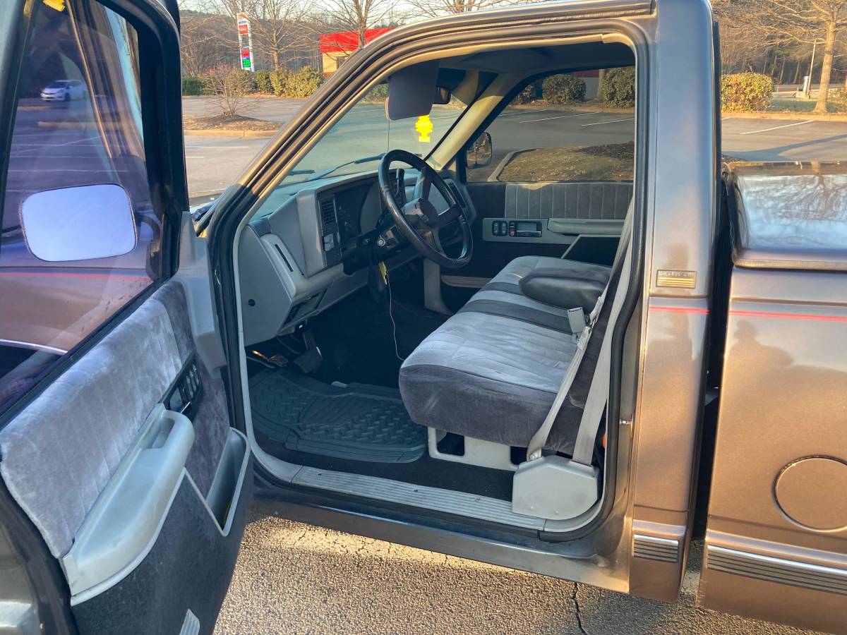 Chevrolet-1500-silverado-1991-grey-4