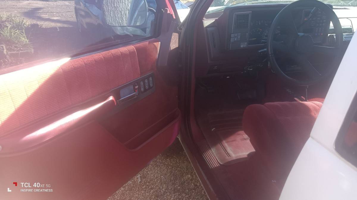 Chevrolet-1500-z71-4x4-1994-white-3